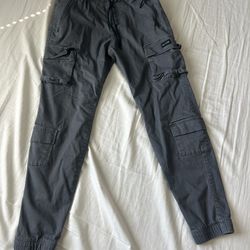 Hollister Men’s Cargo Joggers 