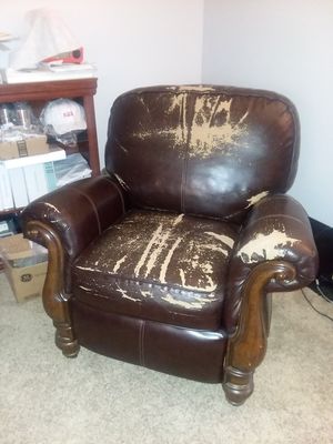 New And Used Recliner For Sale In Moline Il Offerup