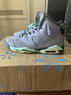 Air Jordan 6 Sz: 4Y (Used)