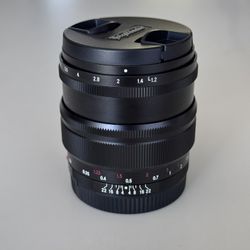 Voigtlander Nokton 35mm f/1.2 SE - Sony FE Fit