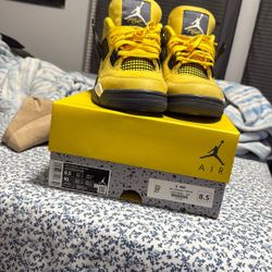 Jordan 4s size 8.5
