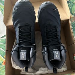 Brand New On Cloud Hiking Boots 13m