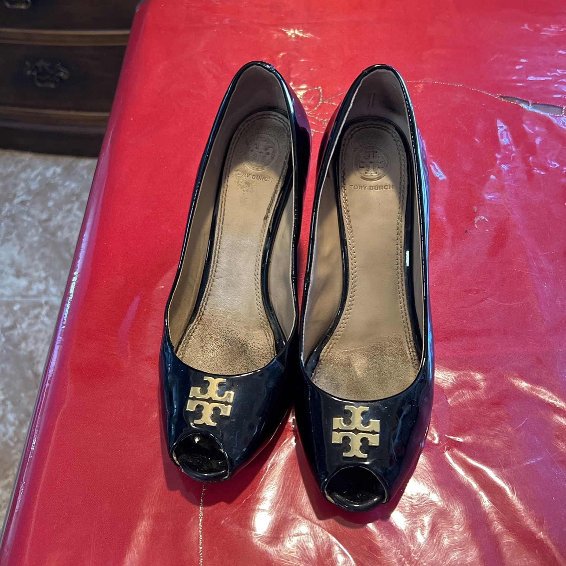 TORY BURCH Women's Shoes Good Condition Size  for Sale in Gardena, CA -  OfferUp