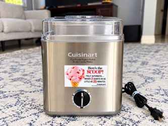 Stainless steel Cuisinart 2-Quart Frozen Yogurt, Sorbet & Ice Cream Maker in excellent pre-owned condition.