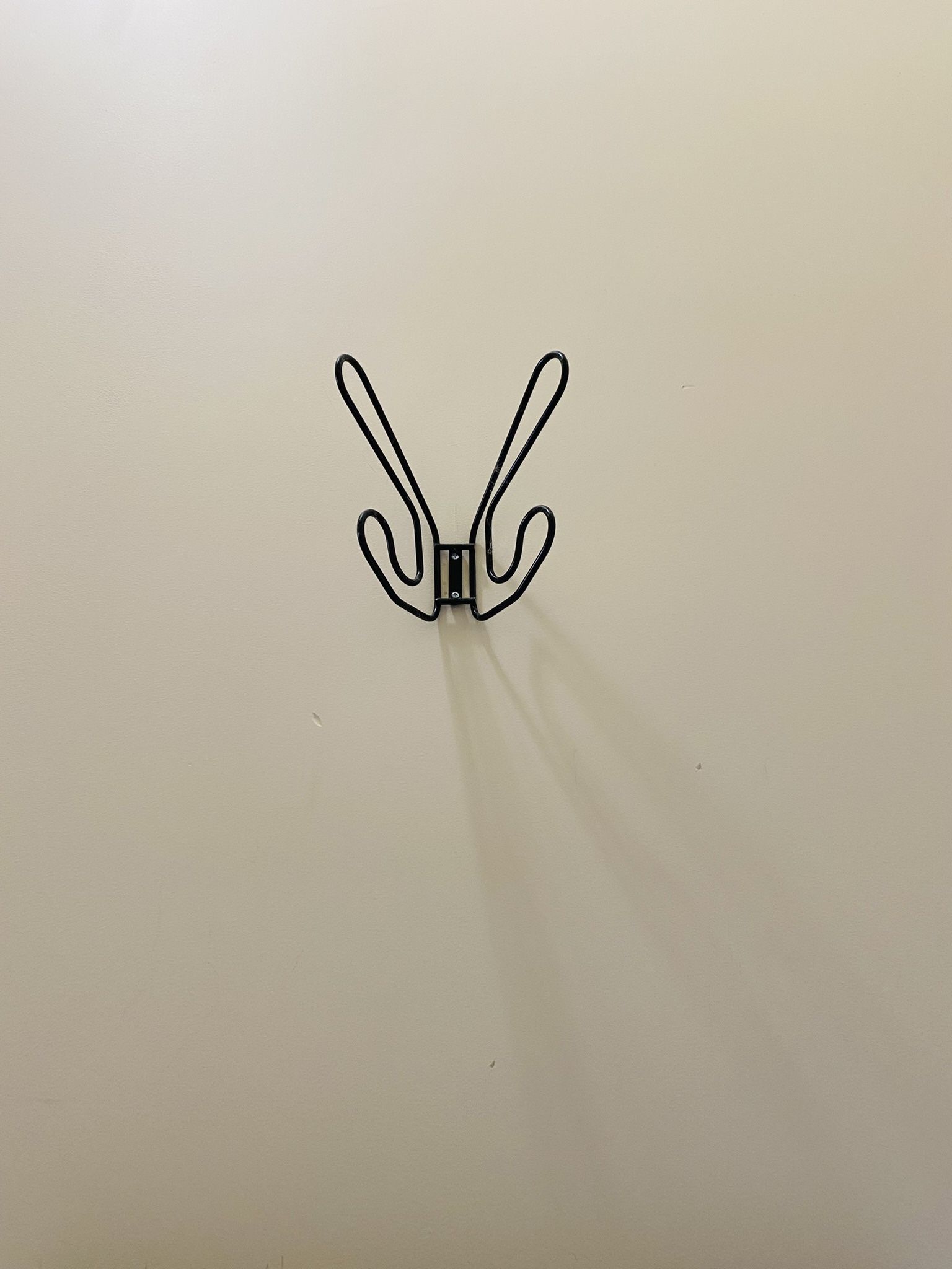Nice Double Hanger. High quality metal, coated. Heavy duty. New.