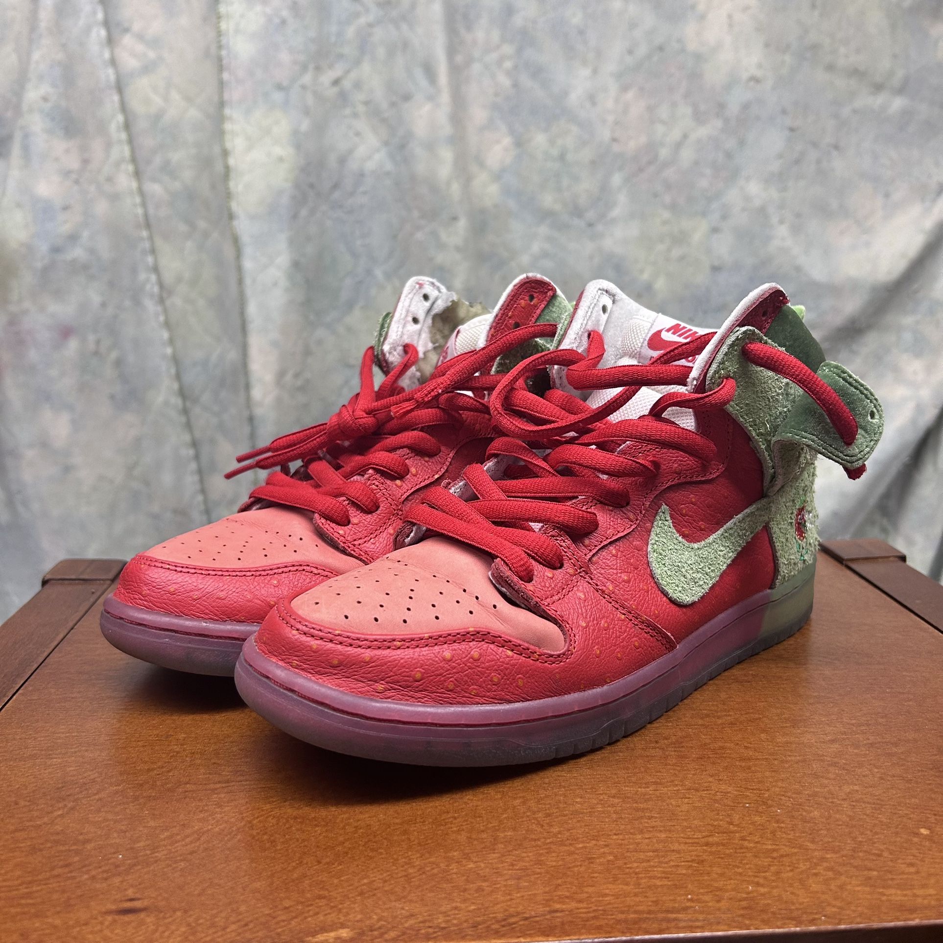 Size 10 Nike SB Dunk High Strawberry Cough