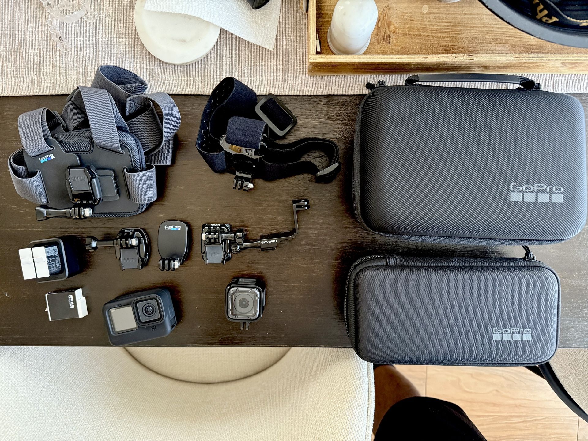2 GoPro action Cameras + Gear