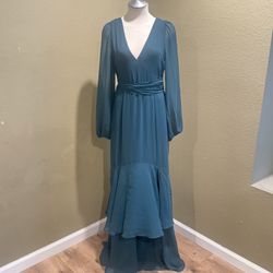 Lulu’s Women’s Dress – New Without Tags (NWOT)-M