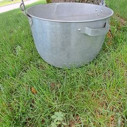Vintage Watering Pail, Or Toy Container Or Planter