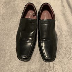 Black leather men's church shoes