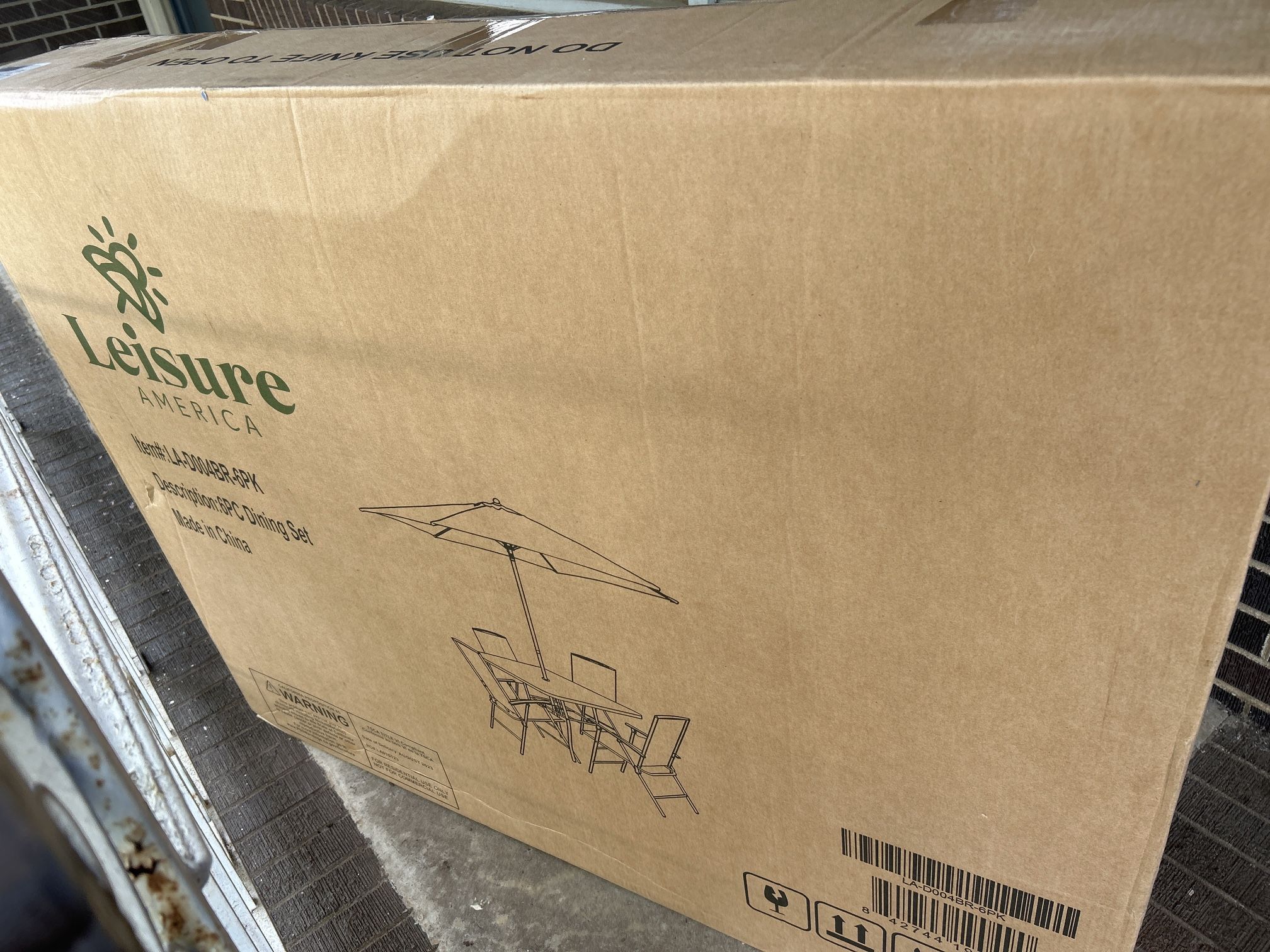 Leisure America Patio Set Unopened