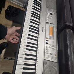 Yamaha Keyboard