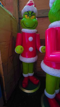 Jumbo grinch 5' feet tall