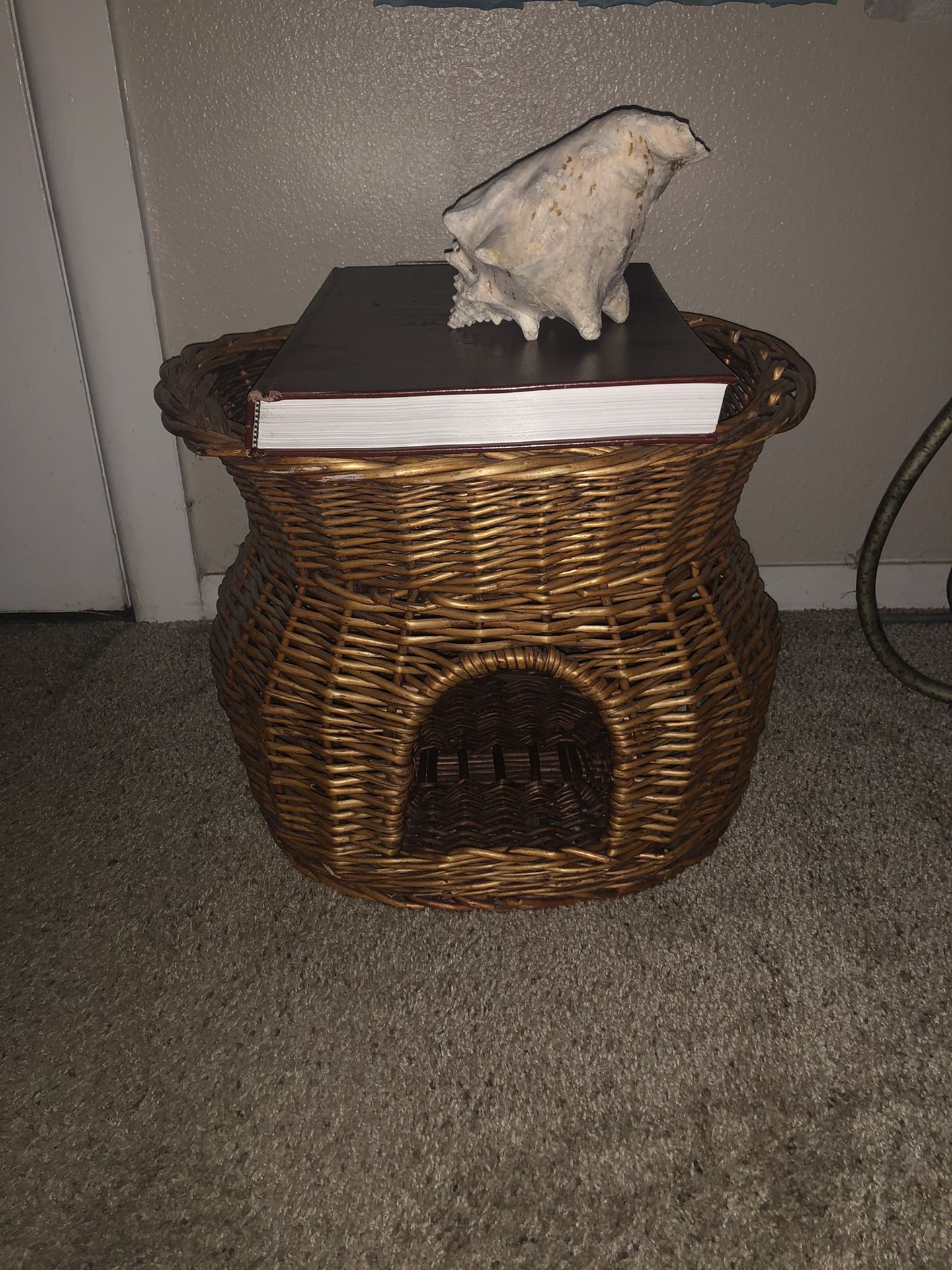 Cat House Rattan Table