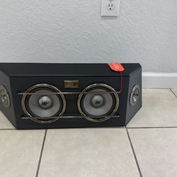VR3-2 Way Speaker System . Used in Good Condition