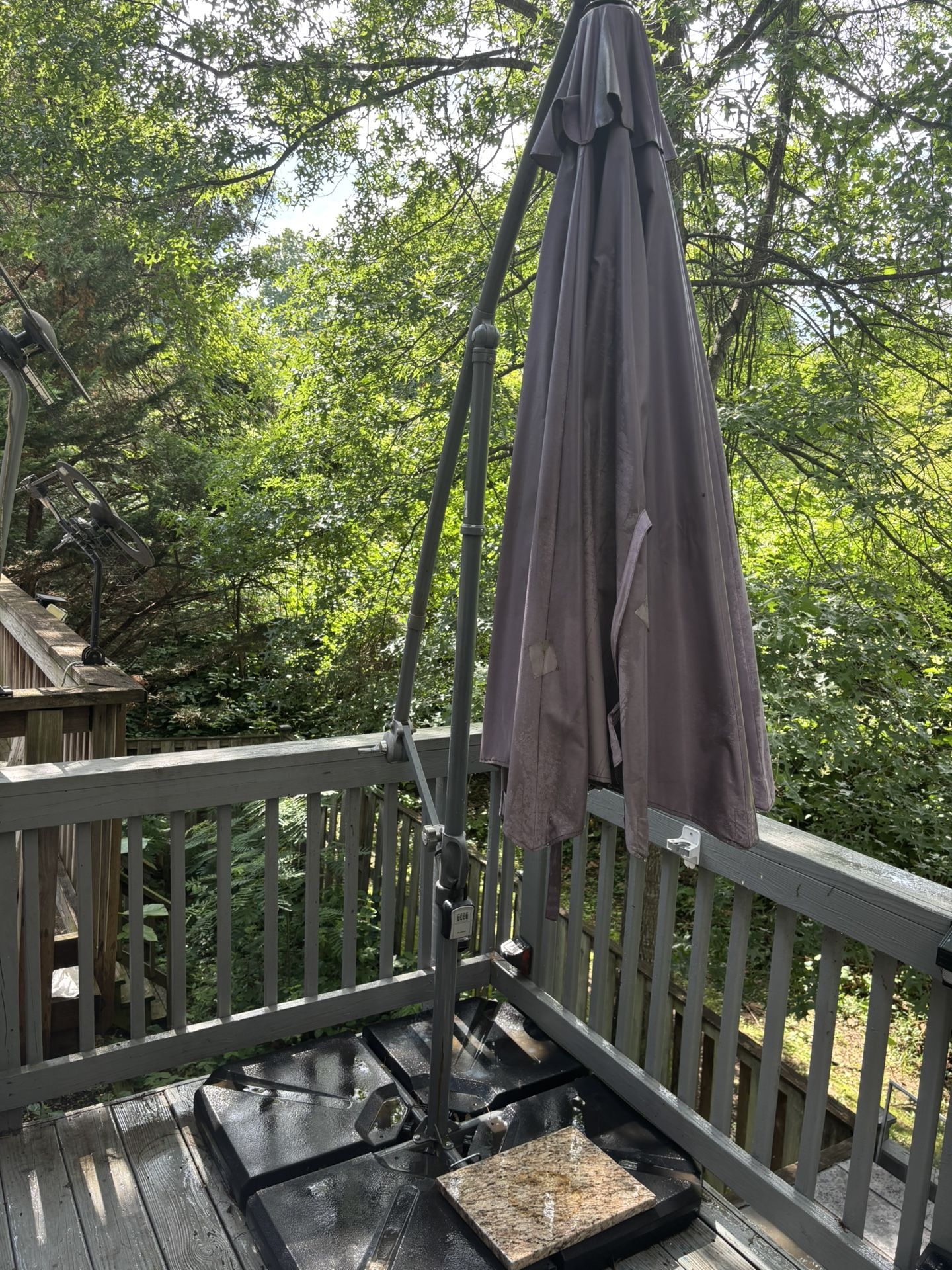 Electric Grill + Patio Umbrella – Great Deal! $100 for Both