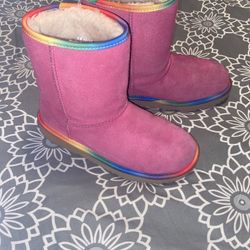 UGG Classic Short II Rainbow Pink Sz 5 Water Resistant 1019699k Girls Kids Boots