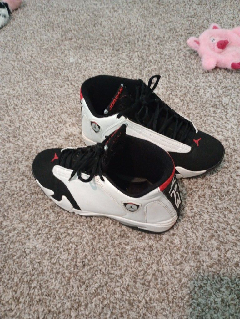 Jordan 14 Retro Black Toe