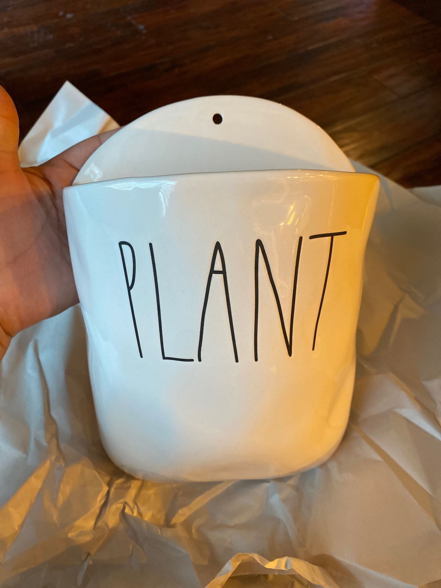 Rae Dunn plant holder