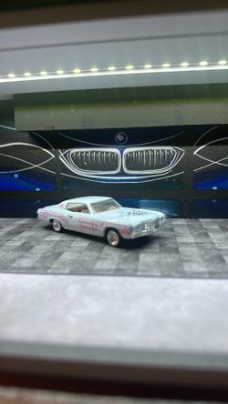 Hot Wheels Lowrider Impala 