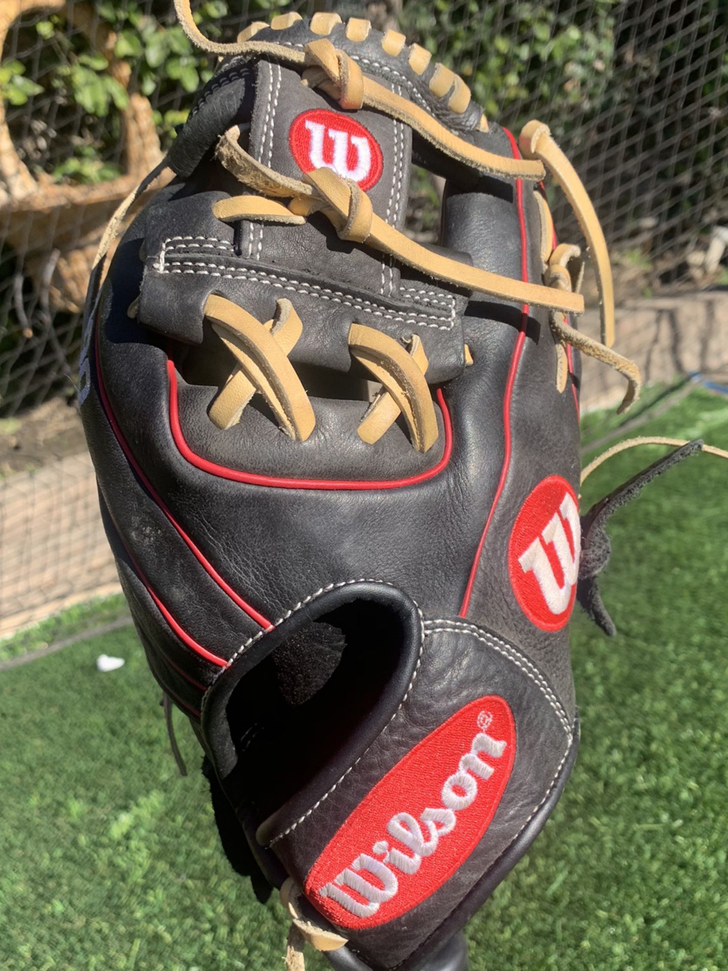 Wilson A1000 11.25” Baseball Glove