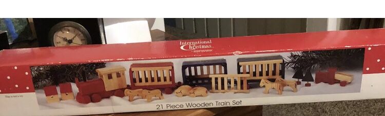 New~ 21 Pieces Wooden Train Set~ International Silver Co.