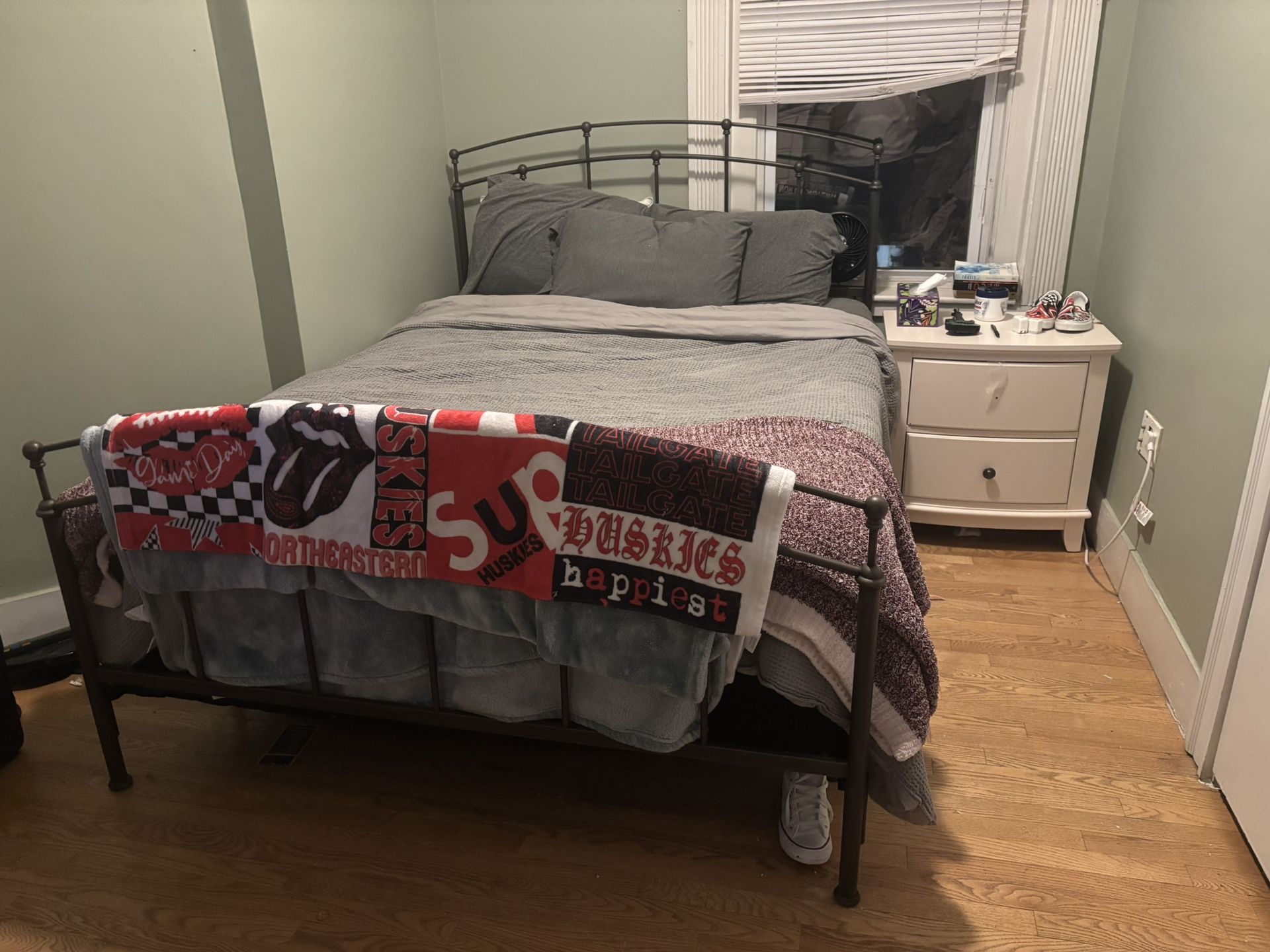 Queen Bedroom set