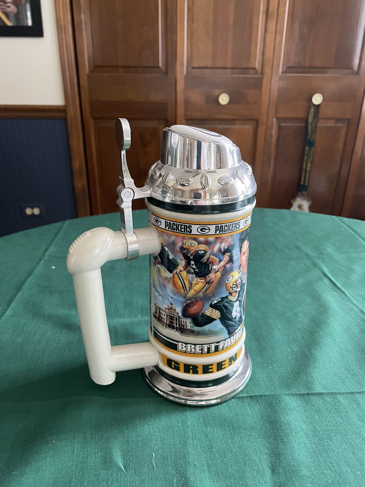 Green Bay Packers Danbury Mint Brett Favre NFL Collectible Stein #2