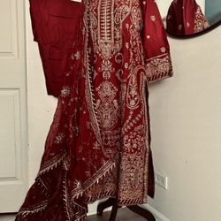 Pakistani Shalwar Kameez