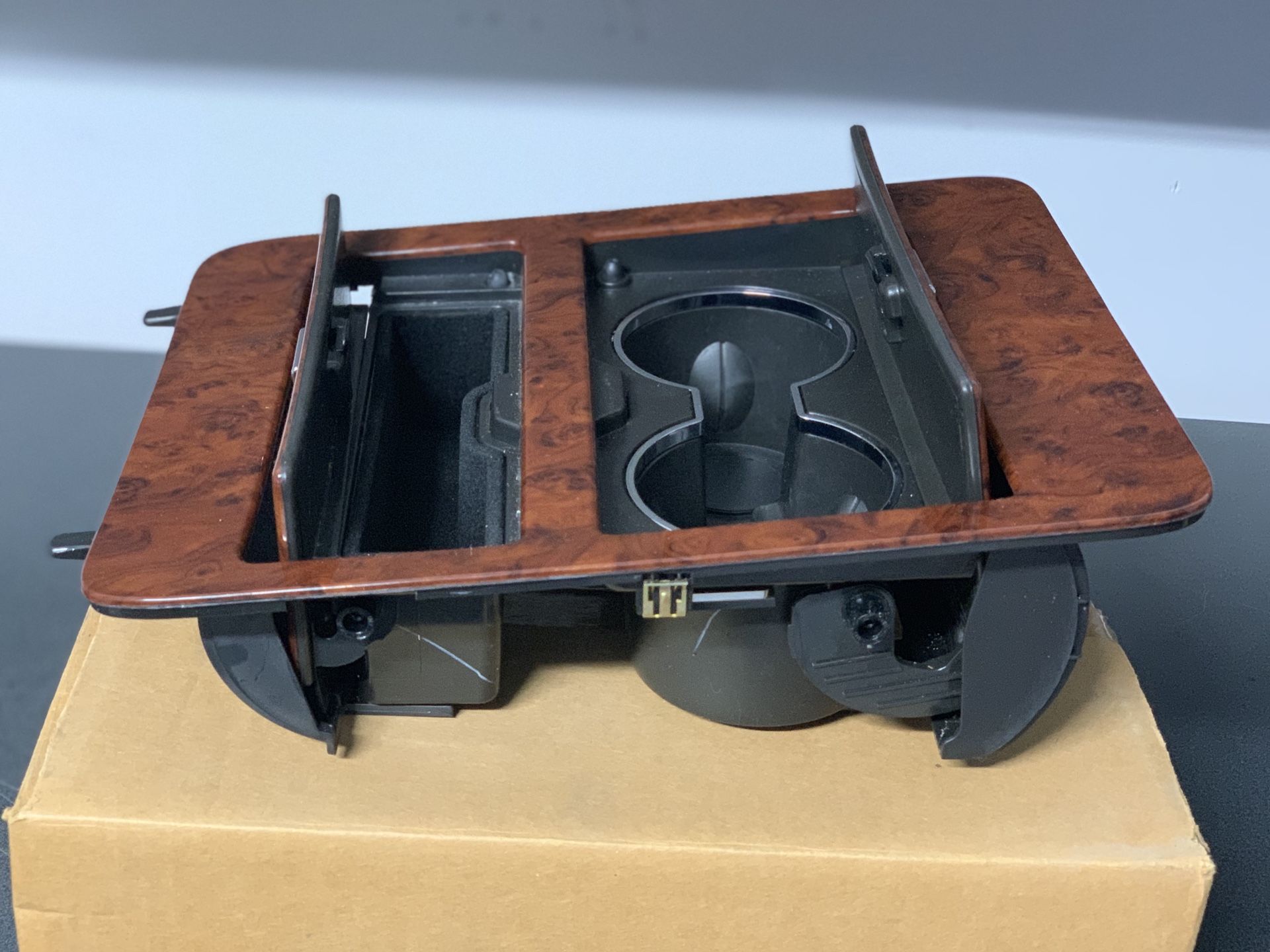 Center Console Cup Holder & Organizer Tray For 07-14 Chevy Silverado/GMC Sierra