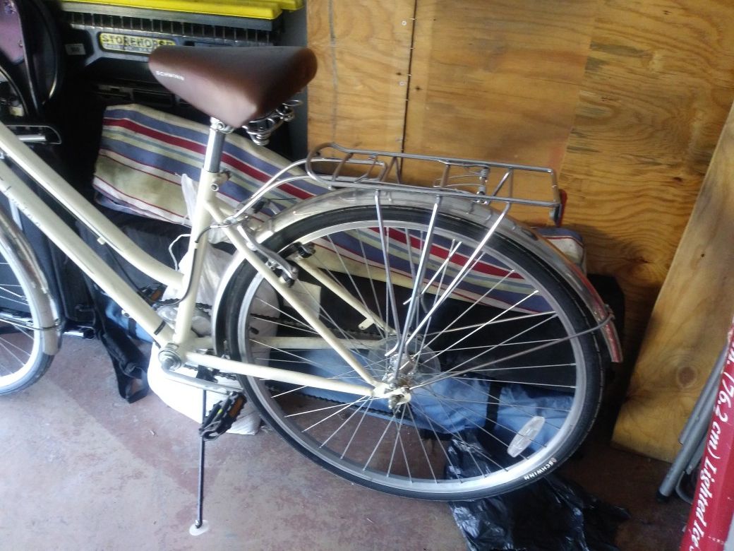 schwinn gateway 28 hybrid bike