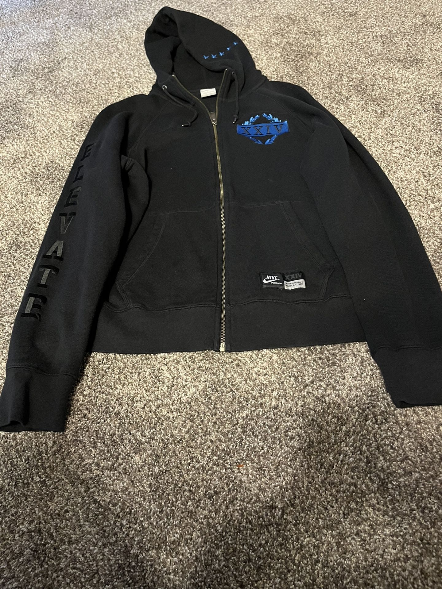 Nike Men’s Kobe Bryant Zip Up Hoodie (Lg)