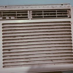 WINDOW A/C UNIT