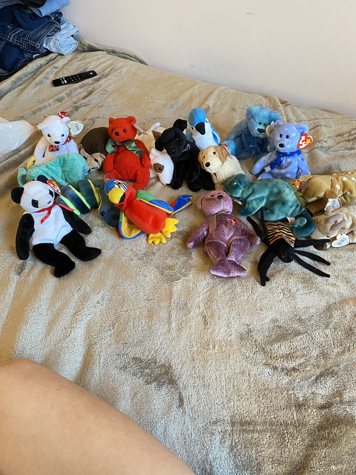 BUNDLE of beanie Babies