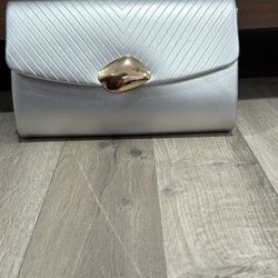 Metallic Clutch