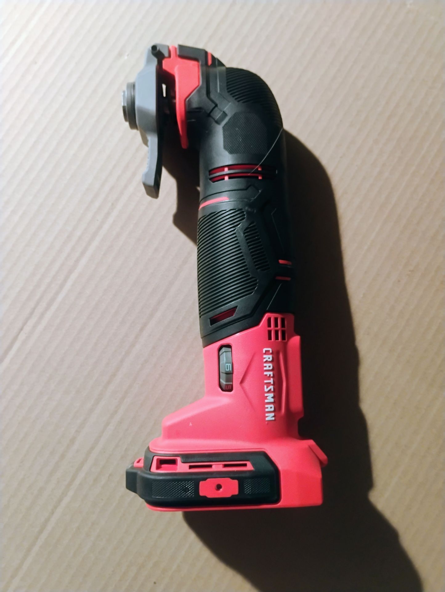 CRAFTSMAN V20 20-volt Max Cordless Variable speed 12 -Piece Oscillating Multi-Tool