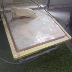 Tile cutter
