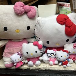 Hello Kitty Plush Set