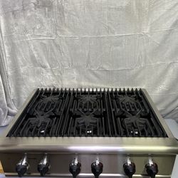 Thermador 36 Pro Series Commercial Gas Range top 6 Burners Model PCS366US