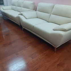 *Now Available!!!*---Stylish Valencia Beige Leather Sofa/Loveseat Sets---Limited Stock!!!---Delivery And Financing Available😉