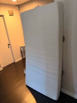 Twin mattress