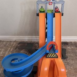 Hot Wheels Fisher Price Race Track - Very Good Condition 