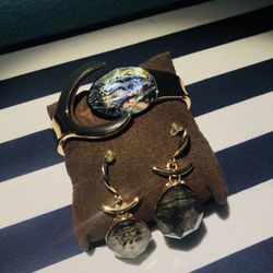 Designer Gold Bracelet And Earrings 