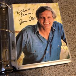 Alan Alda 8 x 10 signed photo