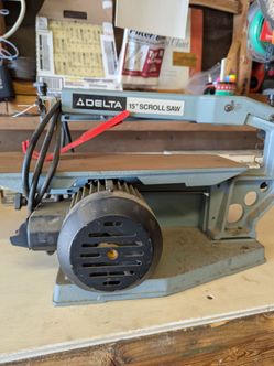 Delta 15-inch Scroll Saw, model 40-150.