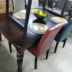Nice Dining Table Set