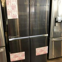 Samsung 4 Door Refrigerator Black Stainless D28