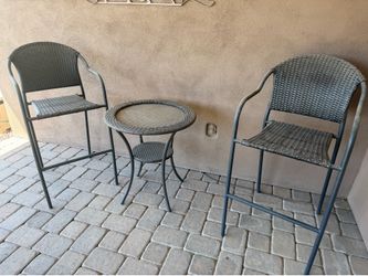 High top table with two chairs