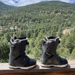 DC Snowboard Boots Size 7