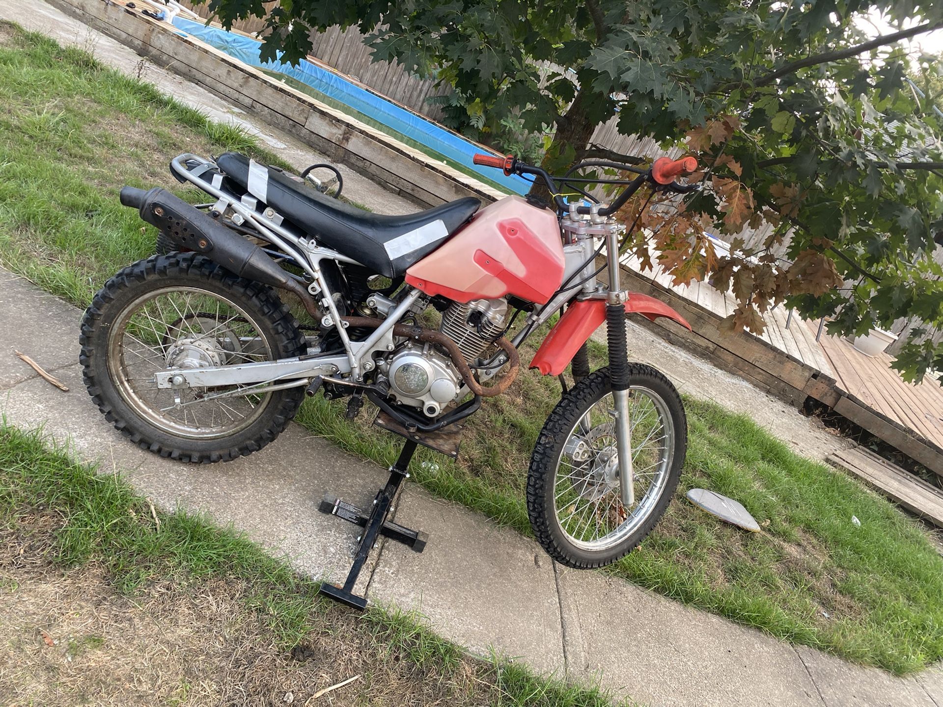 2005 flywing 150cc dirt bike